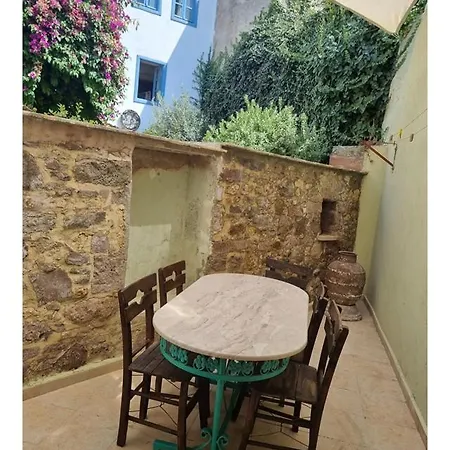 Hébergement de vacances Paydos